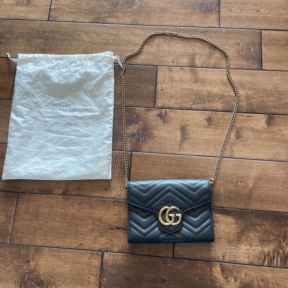 Gucci Handbags - Authentic Gucci Marmont GG Chevron Quilted Leather Black Bag